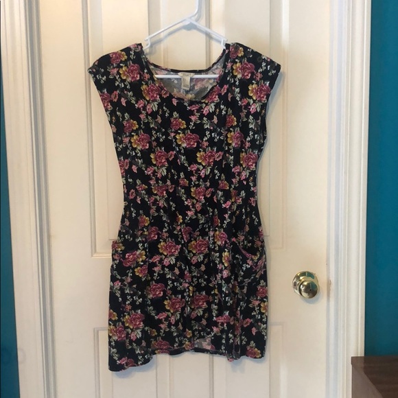 Forever 21 Dresses & Skirts - Dress